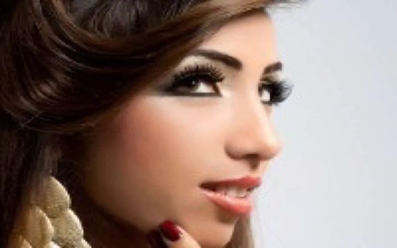 Dounia Batma zingt duo met Oum Kalthoum