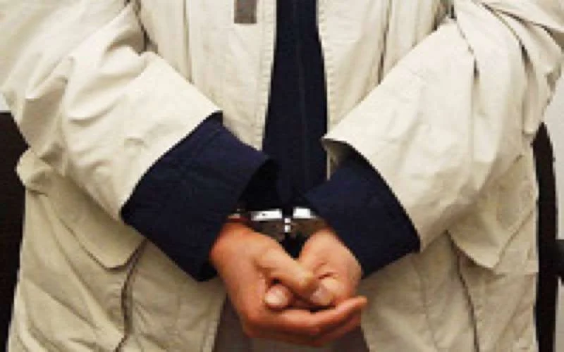 Gestoorde man vermoordt ouders in Kenitra