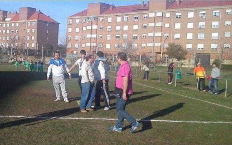 Marokkaanse scheidsrechter slachtoffer geweld in Spanje