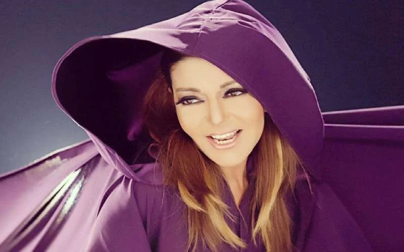 Samira Said scoort hit met sexy clip