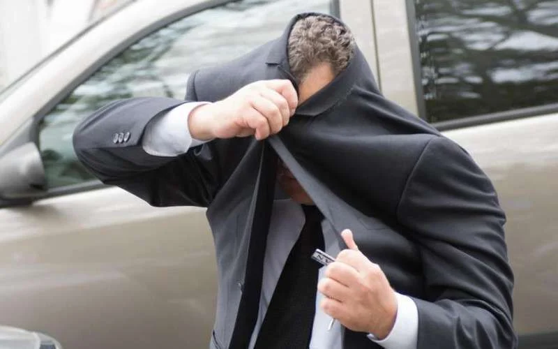 Marokkaanse ingenieur misbruikte buurvrouw op vlucht naar New York