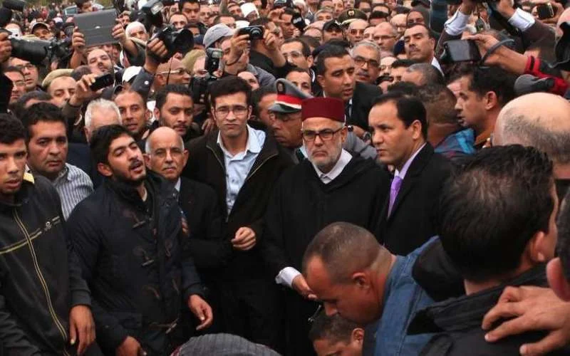 Premier Benkirane hit na handkus oude man