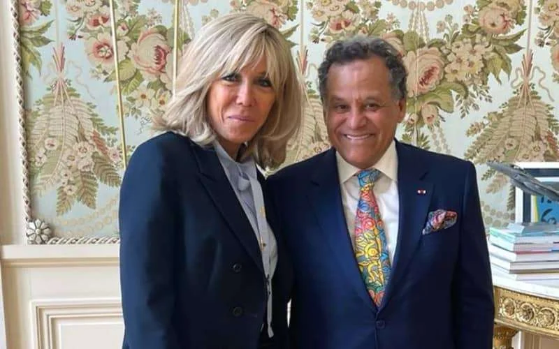 Brigitte Macron kiest voor "Mehdi Qotbi-stijl"