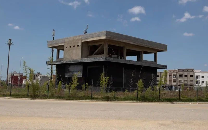 Café op rotonde in Marokko: officiële uitleg overtuigt niet