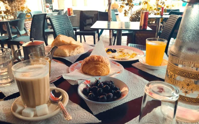 Café-eigenaren in Marokko beschuldigd van vergiftigen klanten