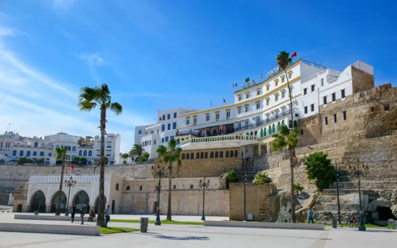 Caïd krijgt rake klappen in Tanger