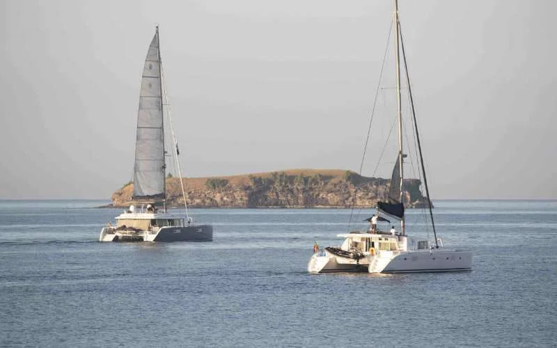 Marine onderschept go-fast met 3 ton cannabis in Nador