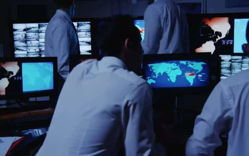 Yassine vertelt over werk als cybersecurityspecialist in Nederland