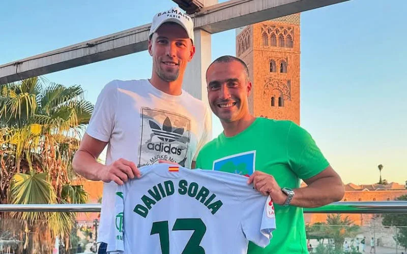 Spaanse keeper op vakantie in Marrakech