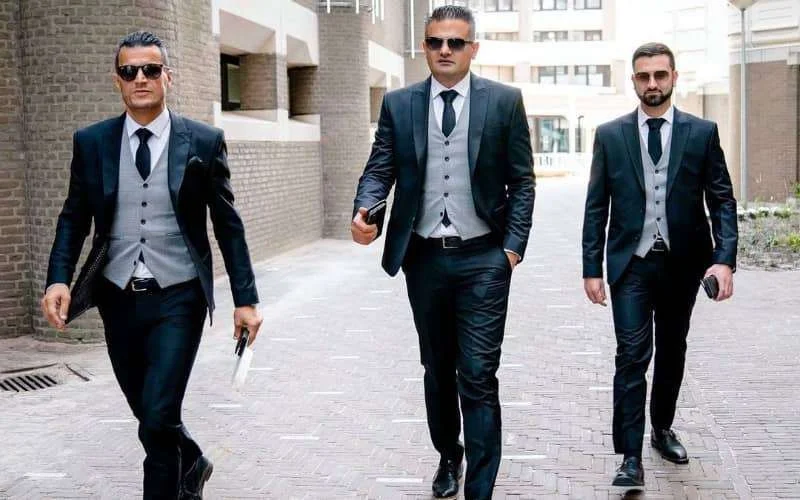 Azarkan overtuigt partijleden met "emotioneel betoog" 