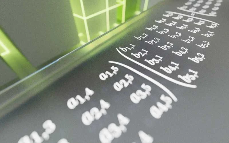 Discriminerend algoritme: Marokkaanse ten onrechte van fraude beschuldigd in Nederland