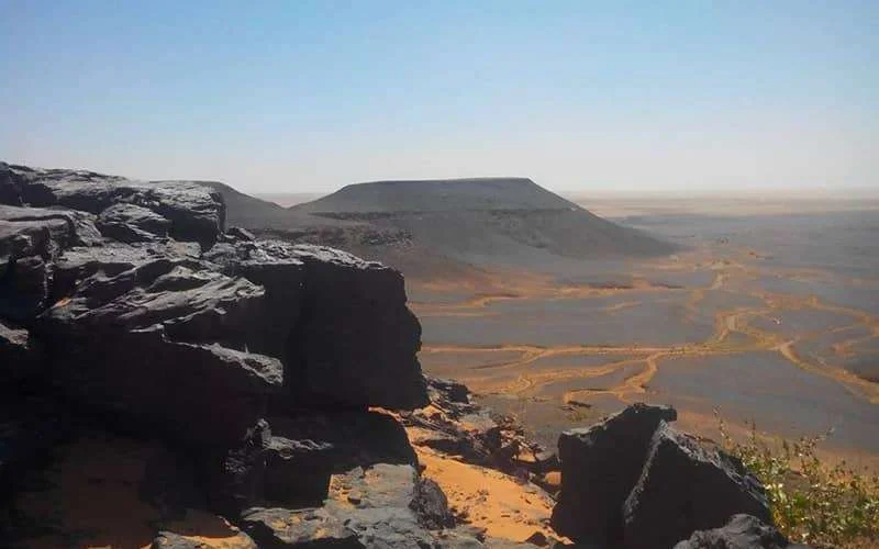 Ijzermijn Gara Djebilet: Algerije provoceert Marokko opnieuw