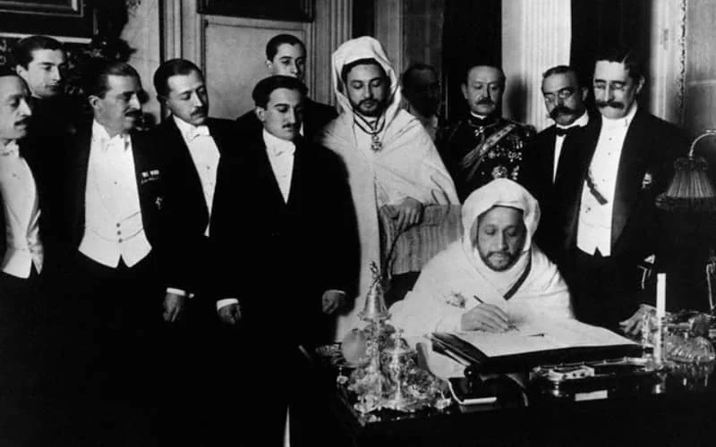 Hoe Frankrijk en Spanje Marokko hebben gekoloniseerd