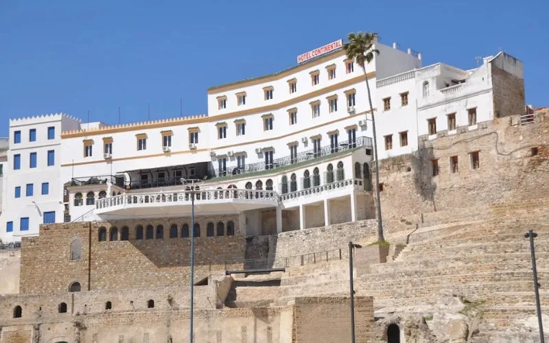 Luxehotel kaapt openbaar plein in Tanger