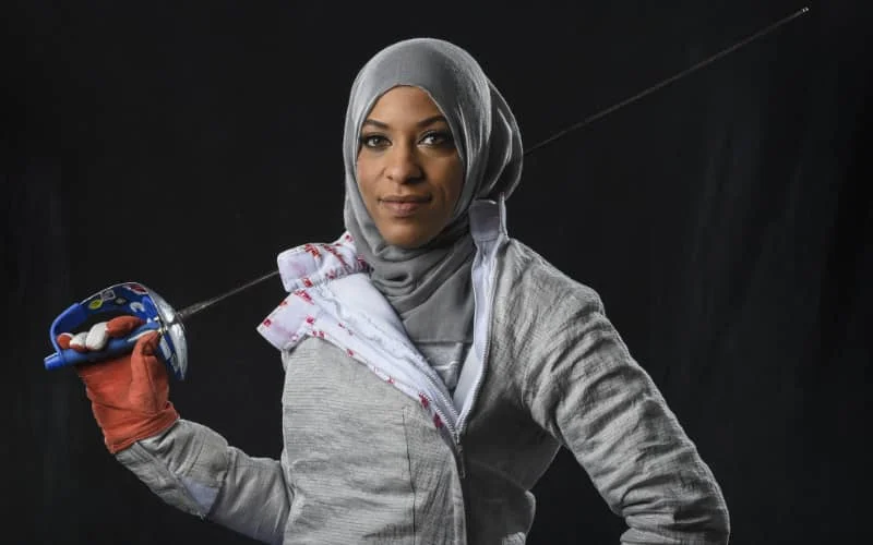 Kind met hoofddoek vernederd in VS: schermster Ibtihaj Muhammad roept op tot gerechtigheid