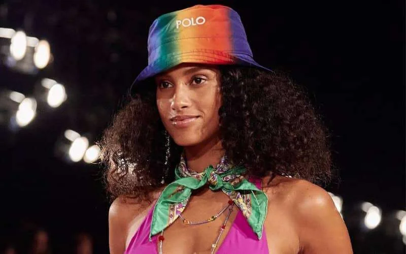 Imaan Hammam schittert op Ralph Lauren show