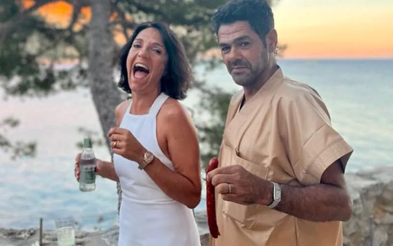 Jamel Debbouze oog in oog met "monster" van 2 meter (video)