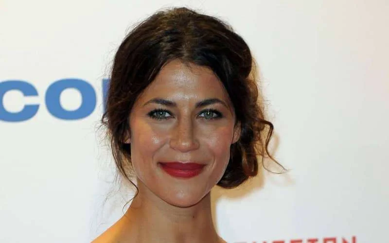 Marokkaanse Lara Croft verloofd met Professor Green