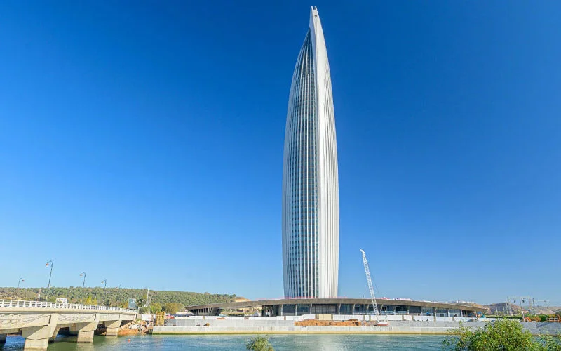 Koning gaat Mohammed VI-toren inhuldigen