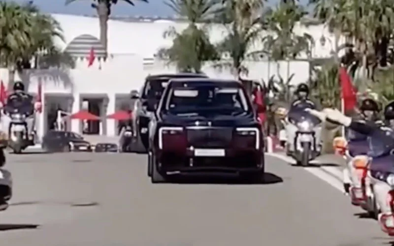 Koning Mohammed VI in M'diq aangekomen voor Eid ul-Adha