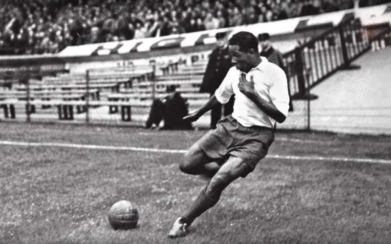 FRMF en Atlético Madrid eren Larbi Ben Barek