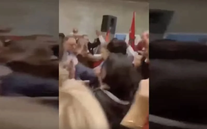 België: Marc Van Ranst in opspraak na vieren Groene Mars (video)