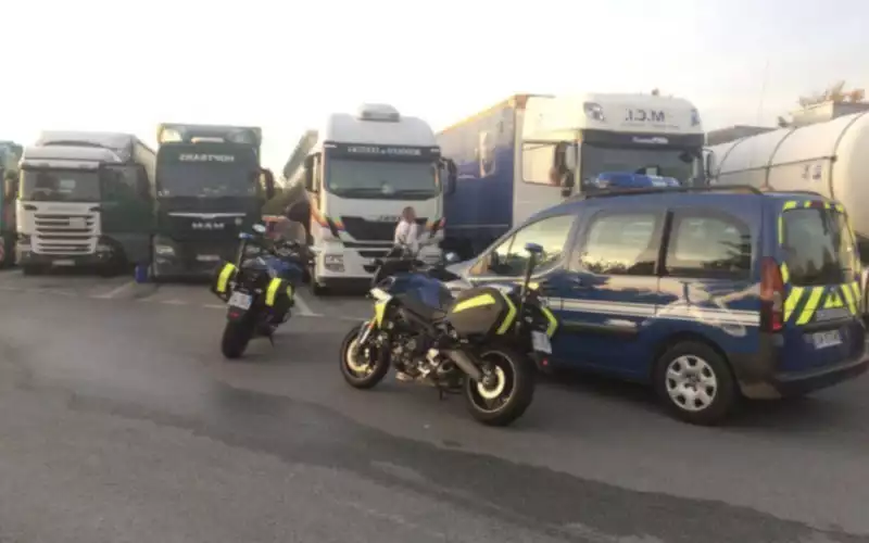 Celstraf en zware boete voor Marokkaanse vrachtwagenchauffeur in Frankrijk