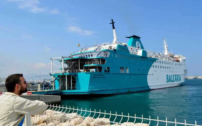 Passagiers veerboot naar Marokko woest op Balearia 