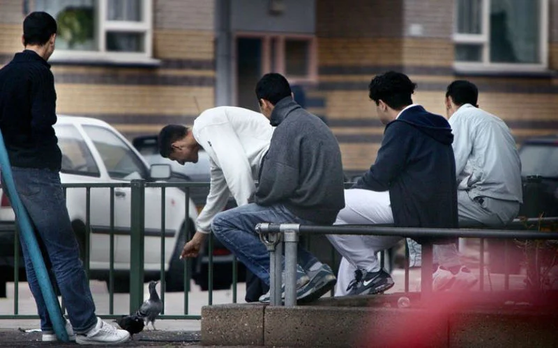 Straattaal als identiteit: de unieke "Z" van Marokkaans-Nederlandse jongeren