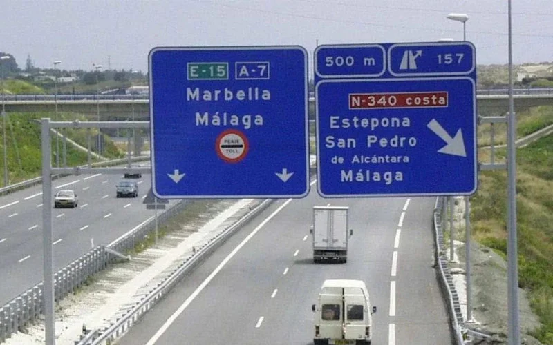 Bendes vallen Marokkaanse diaspora aan op Spaanse snelwegen