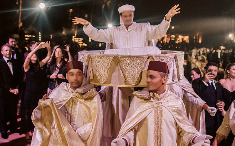 Gezochte crimineel houdt opzichtig huwelijk in Nador