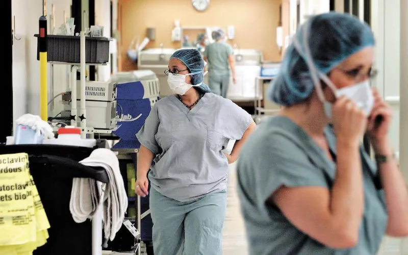 "We werden als kinderen behandeld": de harde realiteit van Marokkaanse verpleegkundigen in Canada