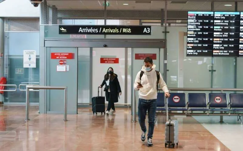 Geen gezondheidsformaliteiten meer voor Marokkanen die naar Frankrijk reizen