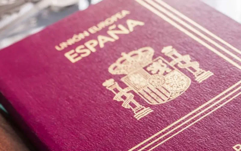 Imad krijgt Spaanse nationaliteit dankzij vergeten geboorteakte van oma