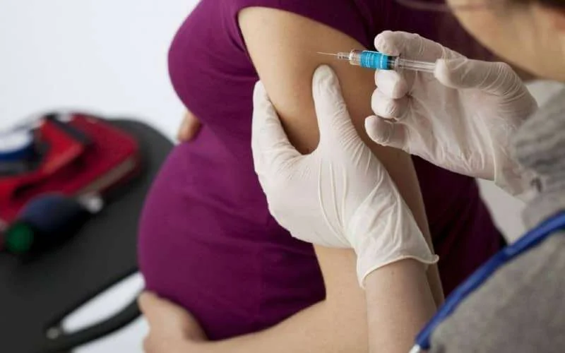 Marokko: Covid-19-vaccin nu ook voor allergische patiënten en zwangere vrouwen