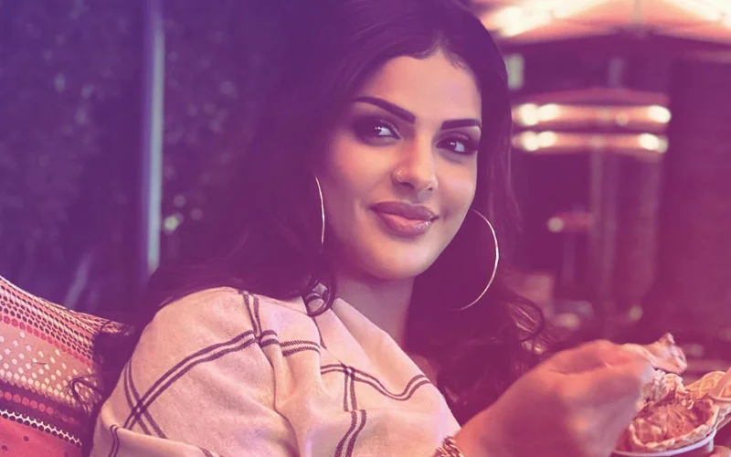 Maya Dbaich mengt zich in conflict Hakim Ziyech en Fati Jamali