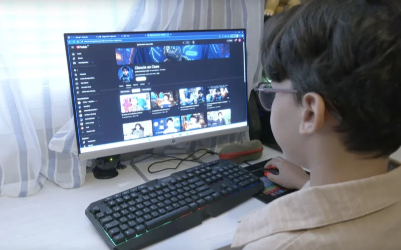 Mehdi, 11 jaar en al YouTube-ster in de wetenschap