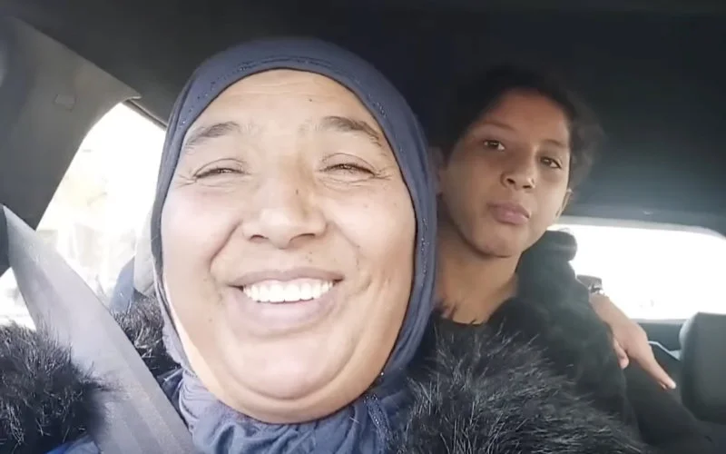 Marokkaanse influencer riskeert problemen na spot met Koran