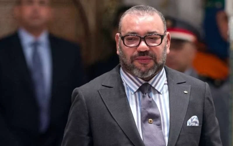 Koning Mohammed VI bezoekt zieke moeder in Parijs