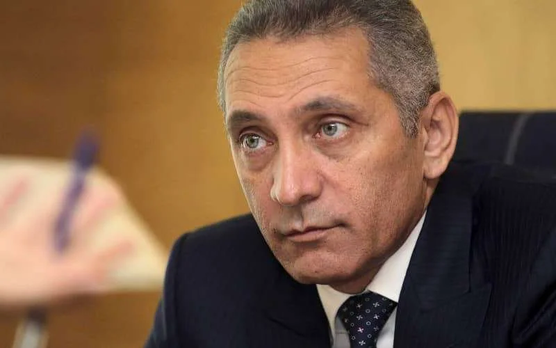 Marokkaanse multimiljonair minister brengt callcenterbedrijf naar Damrak