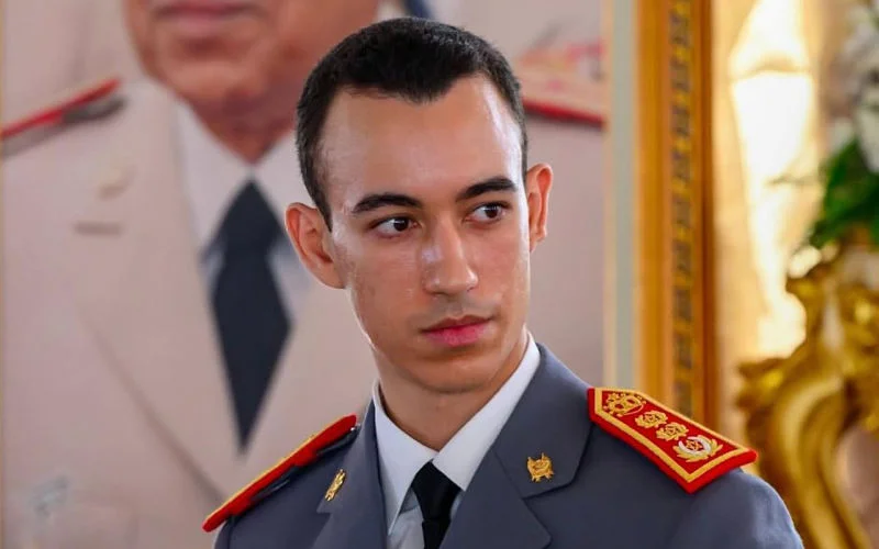 Prins Moulay El Hassan bij militaire diploma-uitreiking (video)