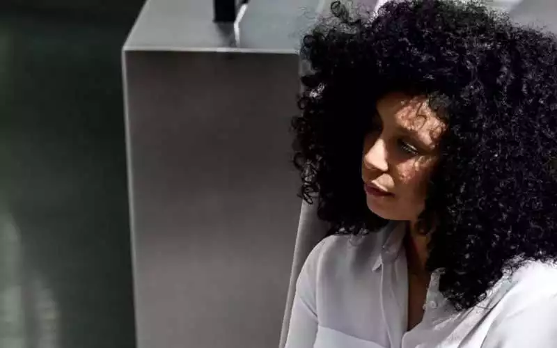 Sihame El Kaouakibi laat website veroordelen voor naaktfoto