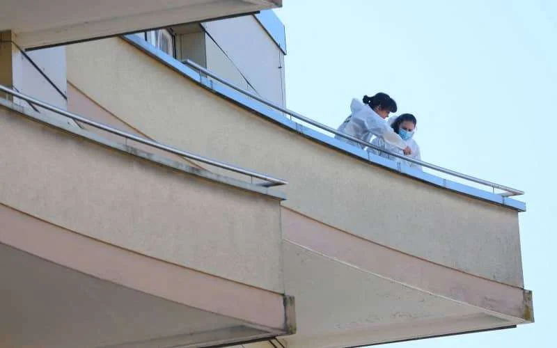 Maghrebijns gezin springt van 7e verdieping in Zwitserland