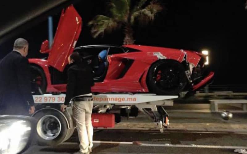 Dronken richkid veroorzaakt ongeval met Lamborghini en vlucht weg in Tetouan
