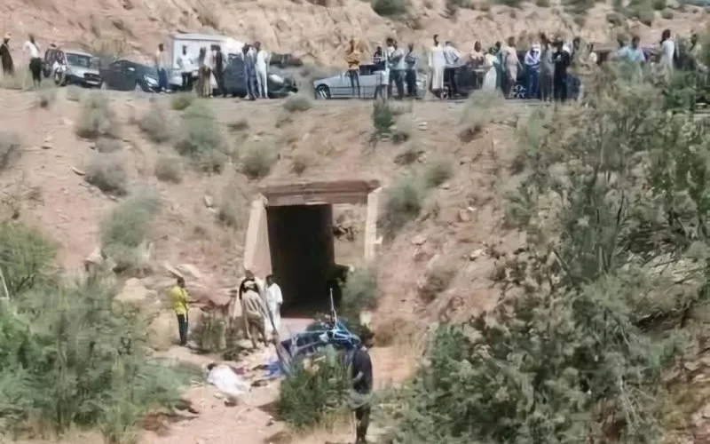 Motorbakfiets crasht in Marokko, zeven doden
