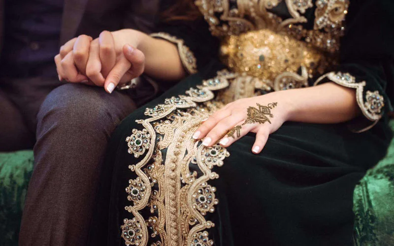 Vrouw meldt overspel, politie ontdekt vals huwelijk in Tanger