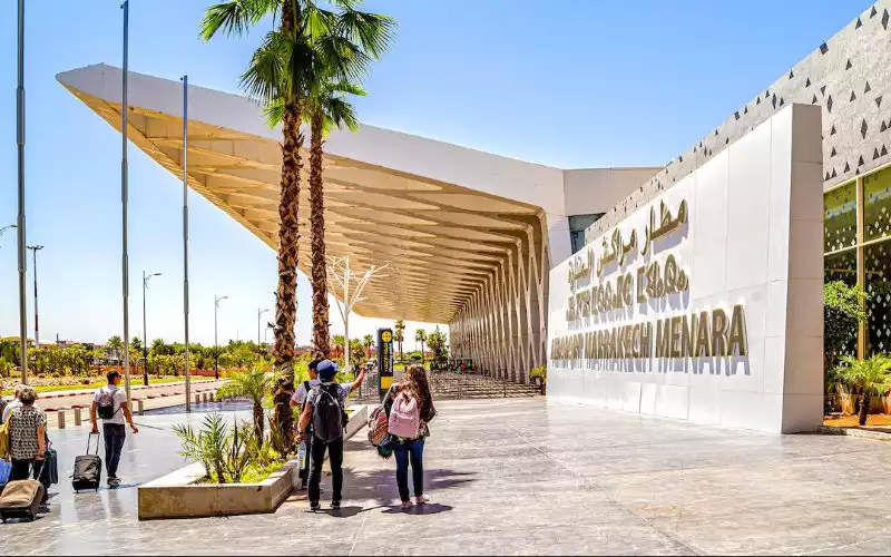 Man verbrandt paspoort op luchthaven Marrakech en wordt geïnterneerd