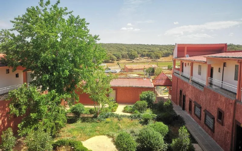 Hotels steeds duurder voor Marokkanen, minister antwoordt