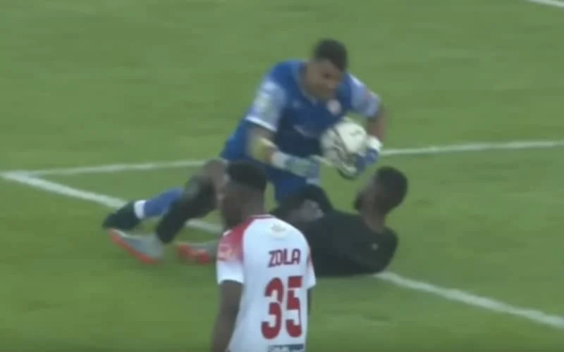 Reda Tagnaouti verontschuldigt zich na klap aan tegenstander (video)