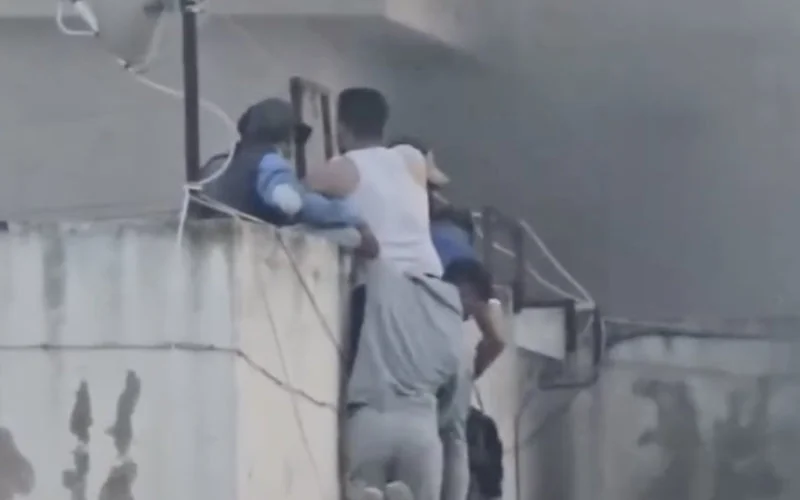 Helden redden kinderen uit brandend pand in Temara (video)